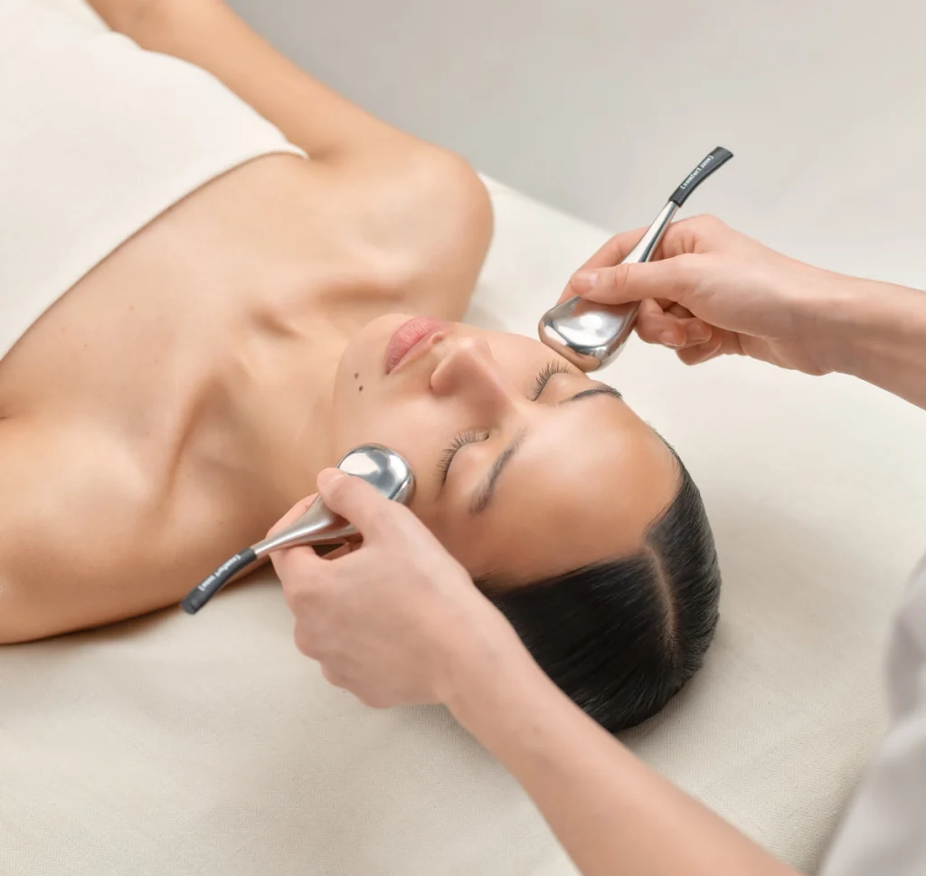 Un soin visage et un geste expert au Concept Beauté